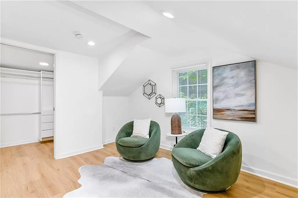 Evans Dr Sw listing photo