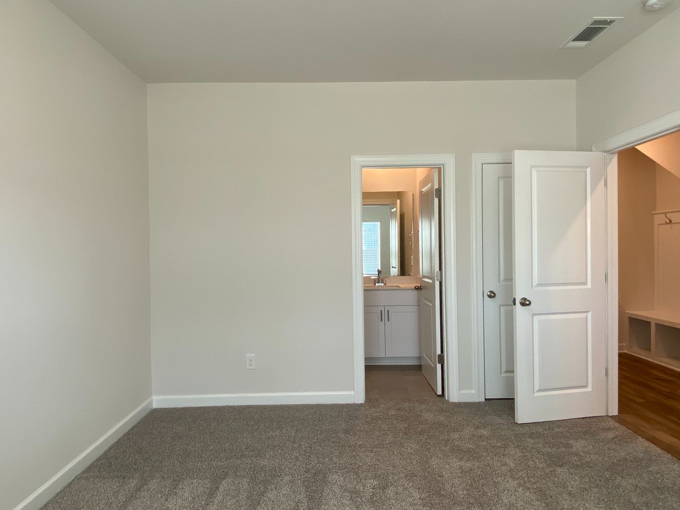 Co-living rooms at Tears Ln, Charlotte NC 28217 on Alcove