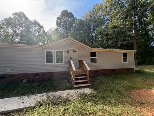 Park Creek Dr, Mount Holly, NC listing photo