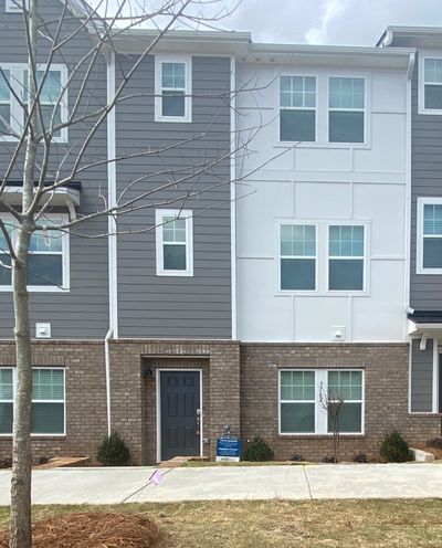 Memorial Pkwy, Charlotte, NC listing photo