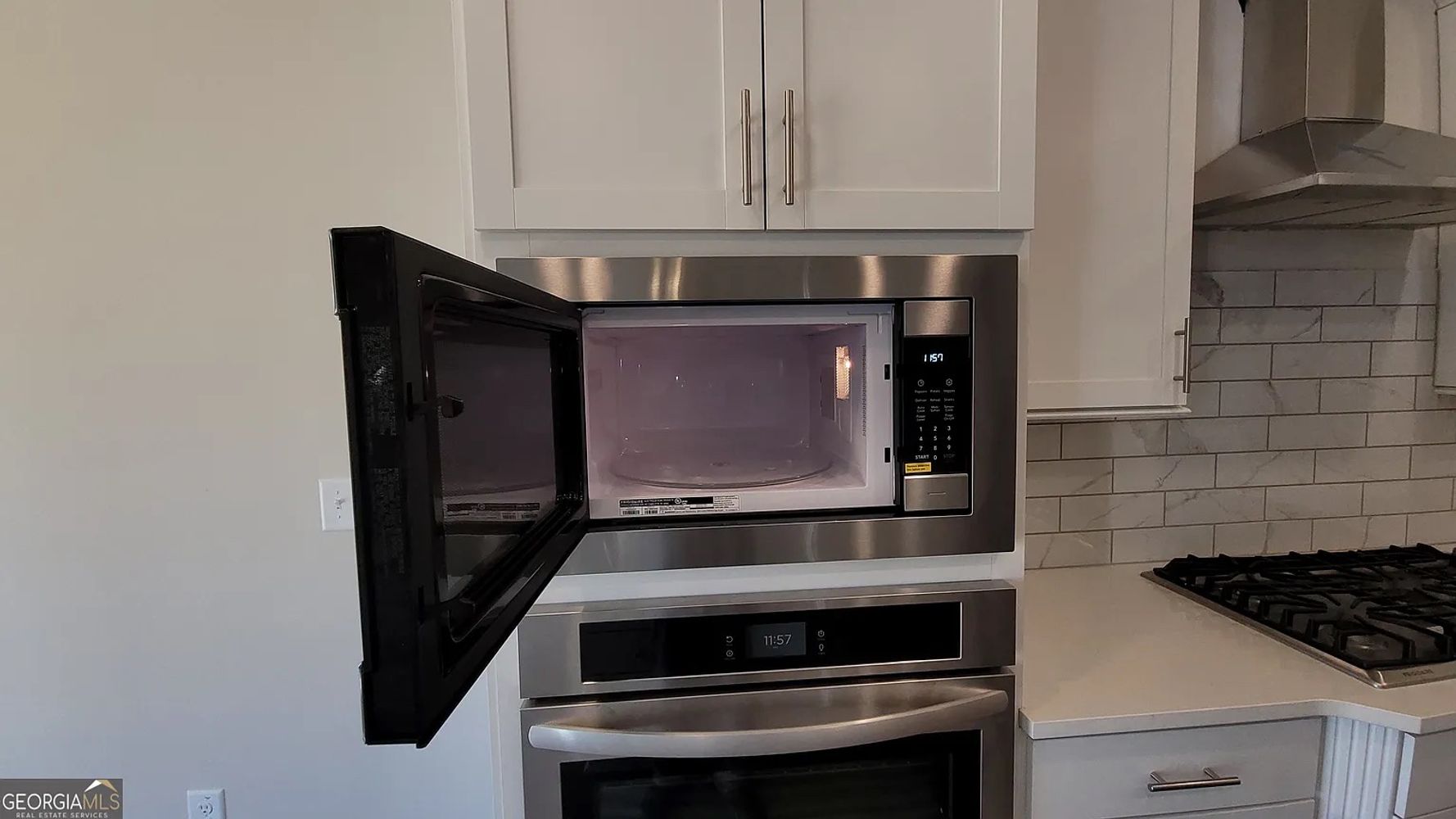 Benjamin Dr, Flowery Branch GA 30542 on Alcove