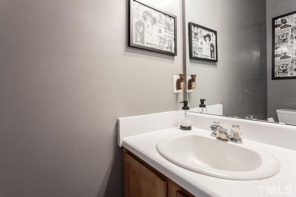 Autumn Leaf Ln, Durham, NC listing photo