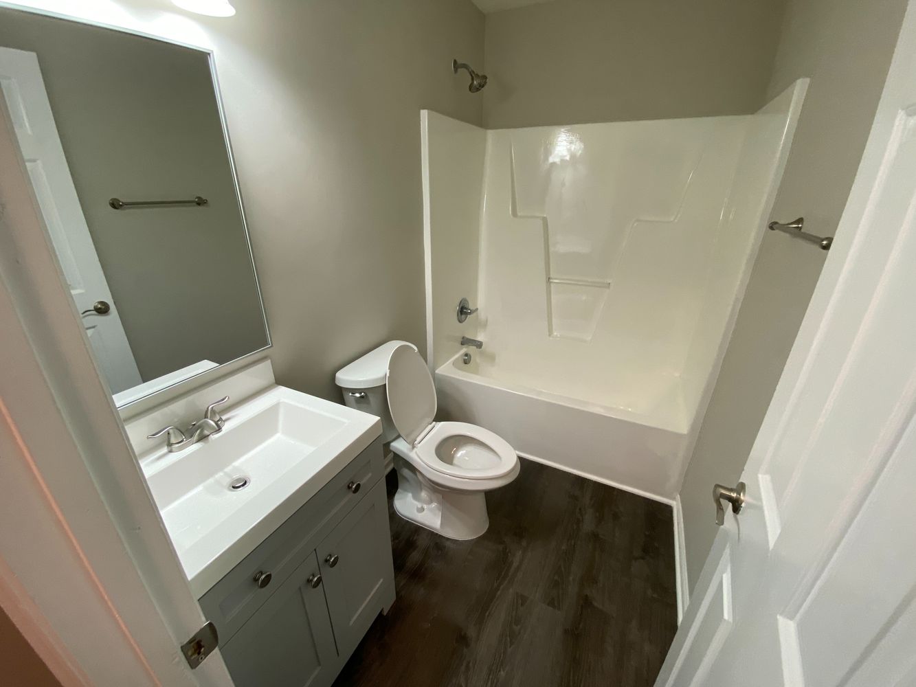 Co-living rooms at Lee St, Durham NC 27701 on Alcove
