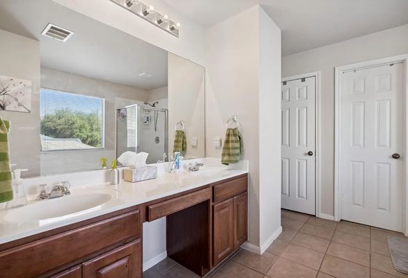 Narrow Glen Pkwy, Austin, TX listing photo