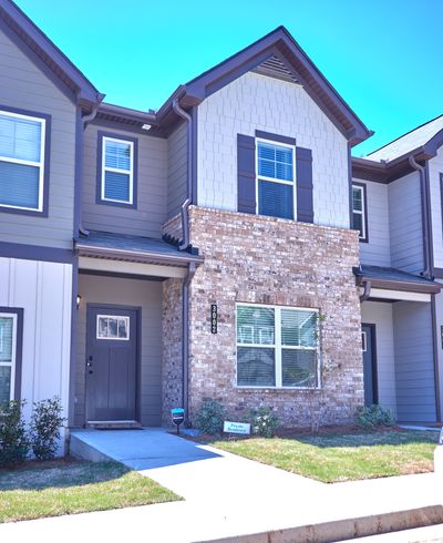 Bayrose Cir, East Point, GA listing photo