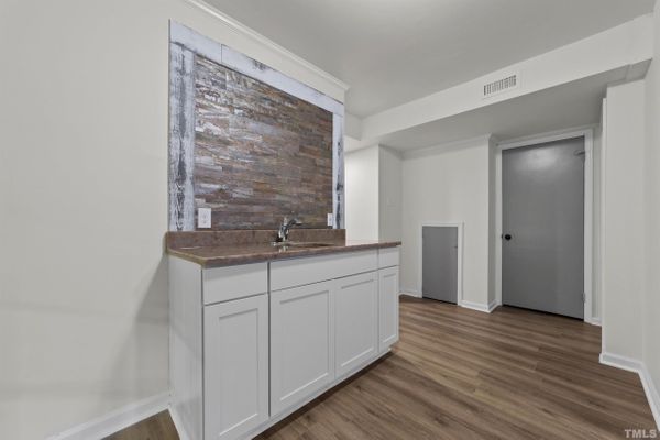 Buckingham Rd listing photo