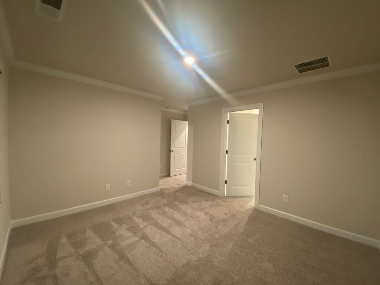 Co-living rooms at Memorial Pkwy, Charlotte NC 28217 on Alcove