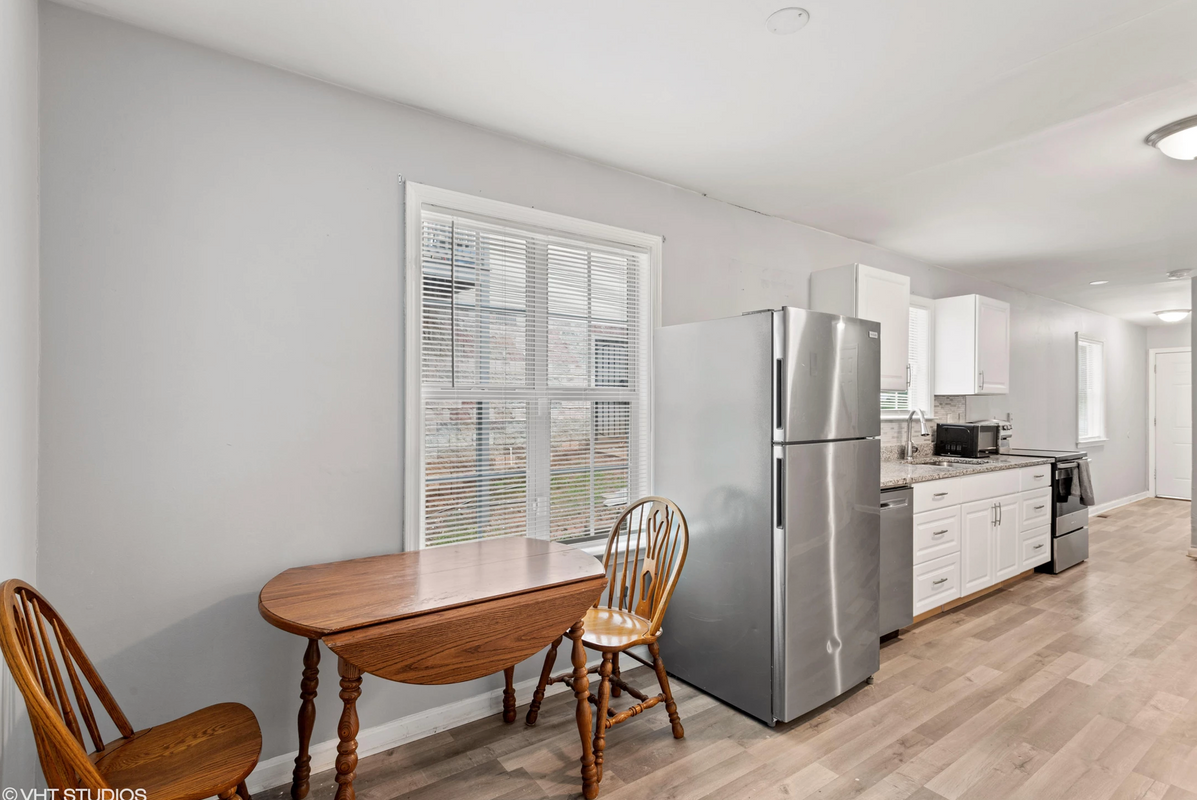 Discover Charming Alcove Rooms for Rent – Perfect Small Spaces with Style