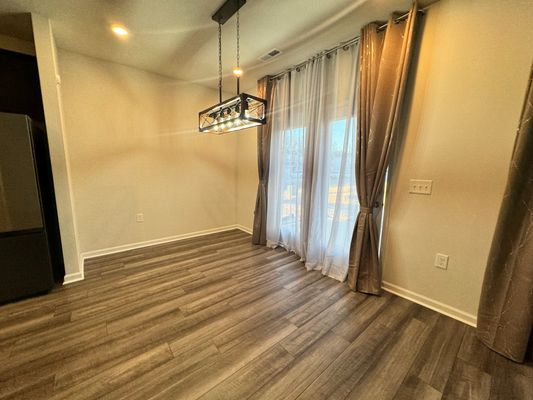 Bedrock Rd listing photo