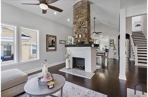 Dill Ave Sw listing photo