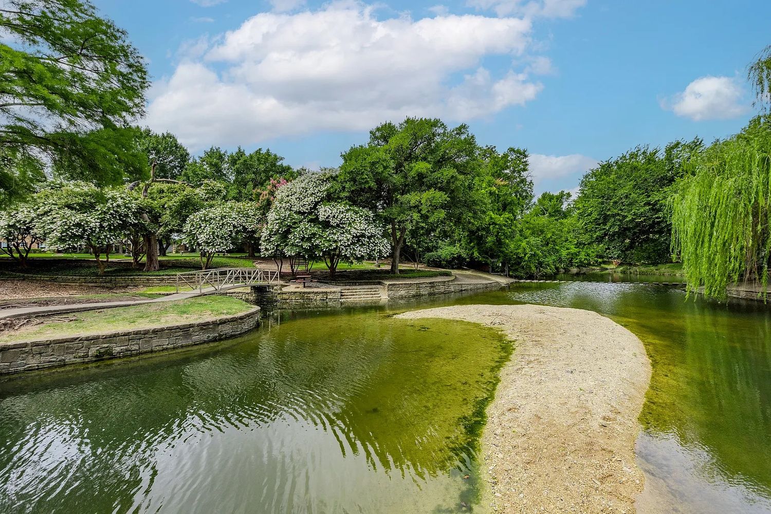 Reedcroft Dr, Farmers Branch TX 75234 on Alcove