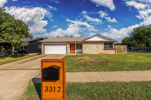 Clarksburg Dr, Austin, TX listing photo