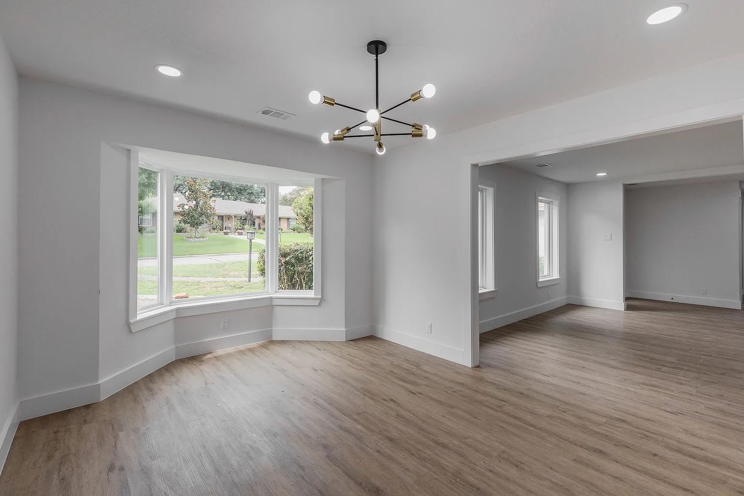 Reedcroft Dr, Farmers Branch TX 75234 on Alcove