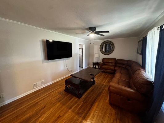 Winthrop Rd listing photo