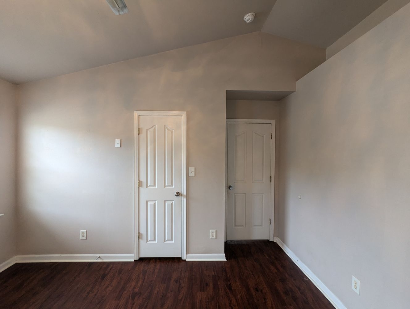 Co-living rooms at Belmont Stables Dr, Charlotte NC 28216 on Alcove