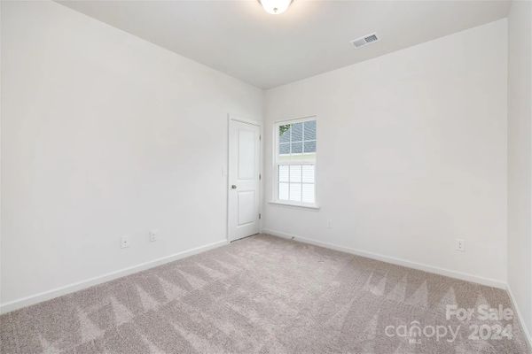 Oakwood Rd, Charlotte, NC listing photo