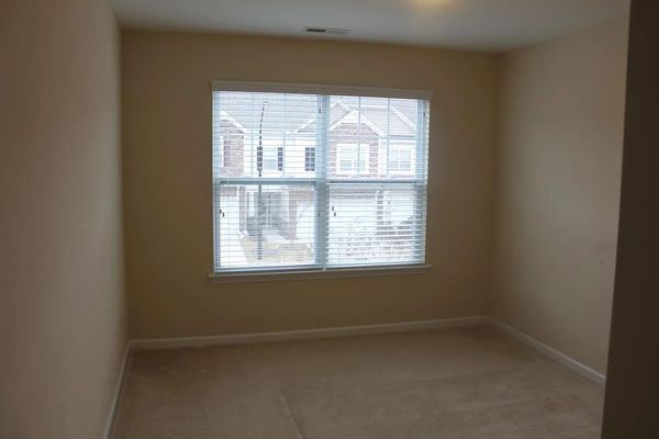 Skyros Loop listing photo