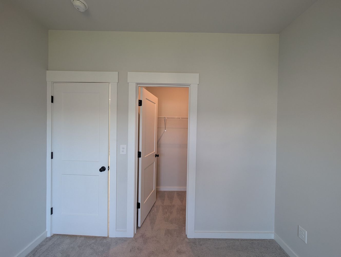 Co-living rooms at Munsing Dr, Charlotte NC 28269 on Alcove