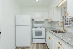Greenbriar Rd, Greensboro NC 27455 on Alcove