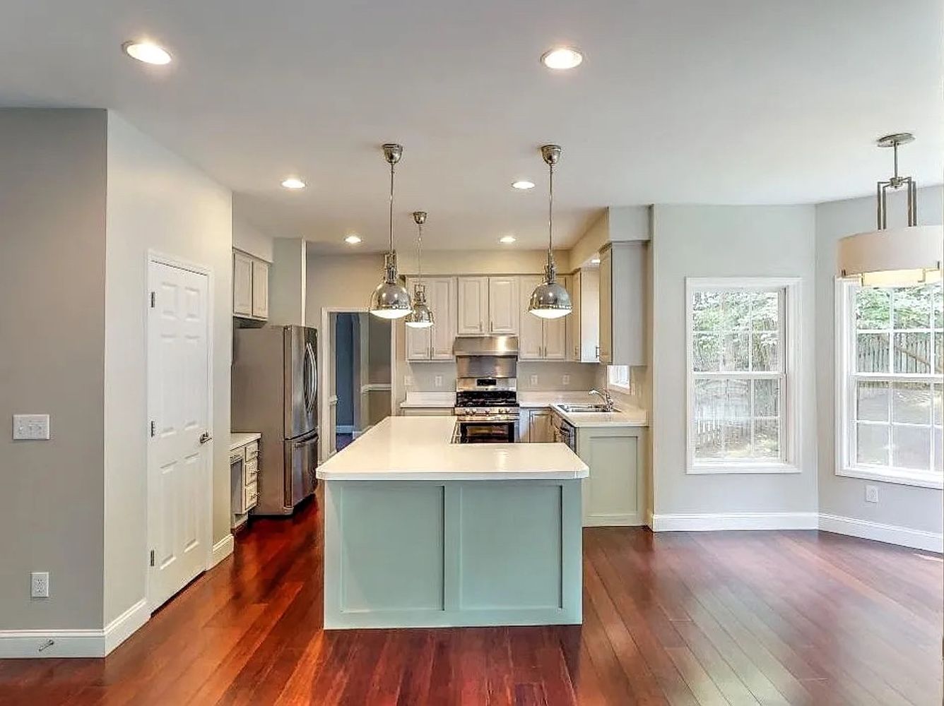 New Parkside Dr, Chapel Hill NC 27516 on Alcove