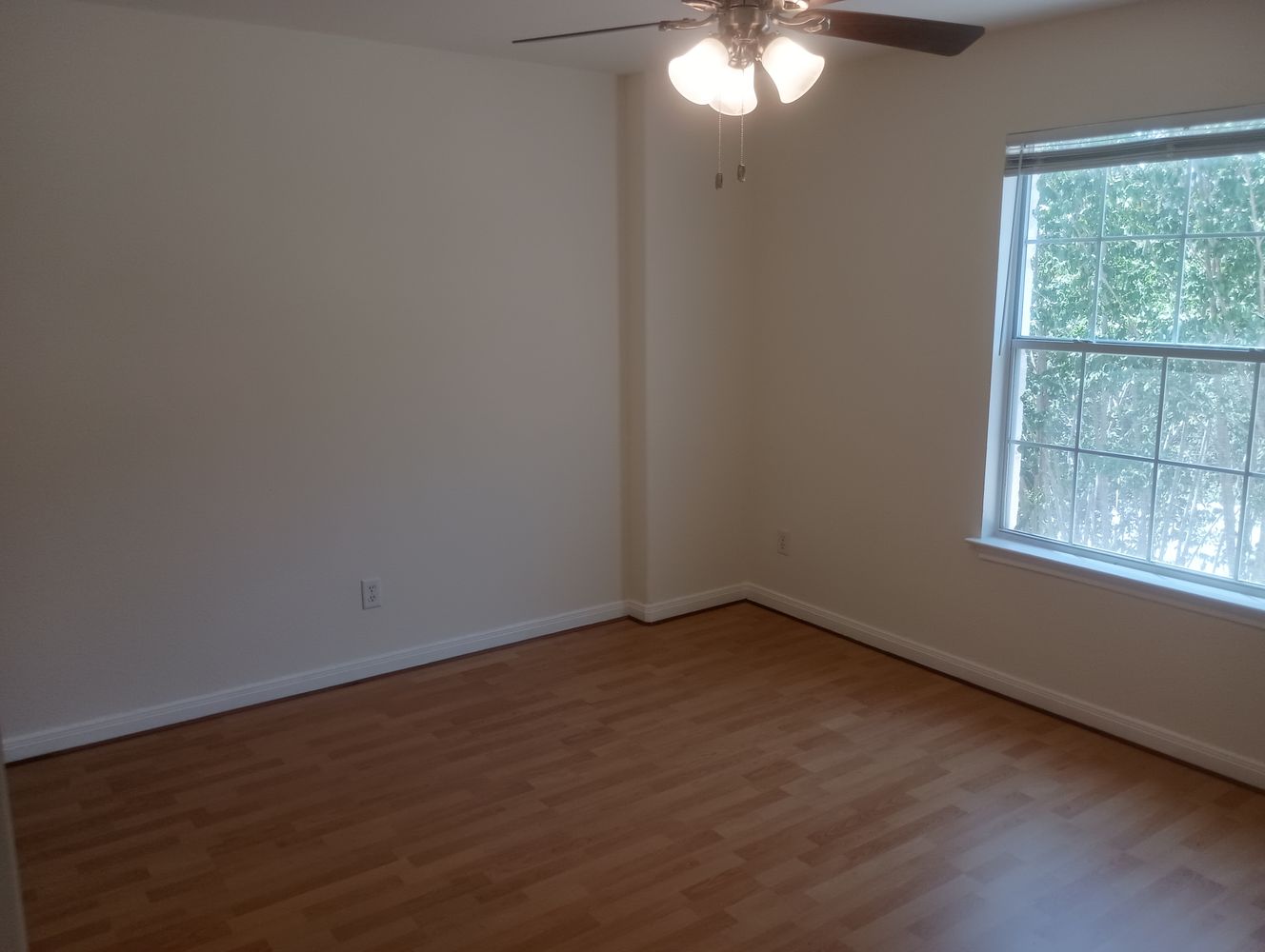 Co-living rooms at Walter Raleigh, San Antonio TX 78239 on Alcove