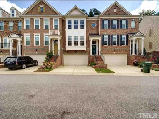 Macedonia Lake Dr listing photo
