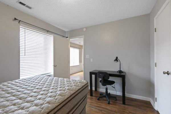 University Ct, Raleigh, NC listing photo