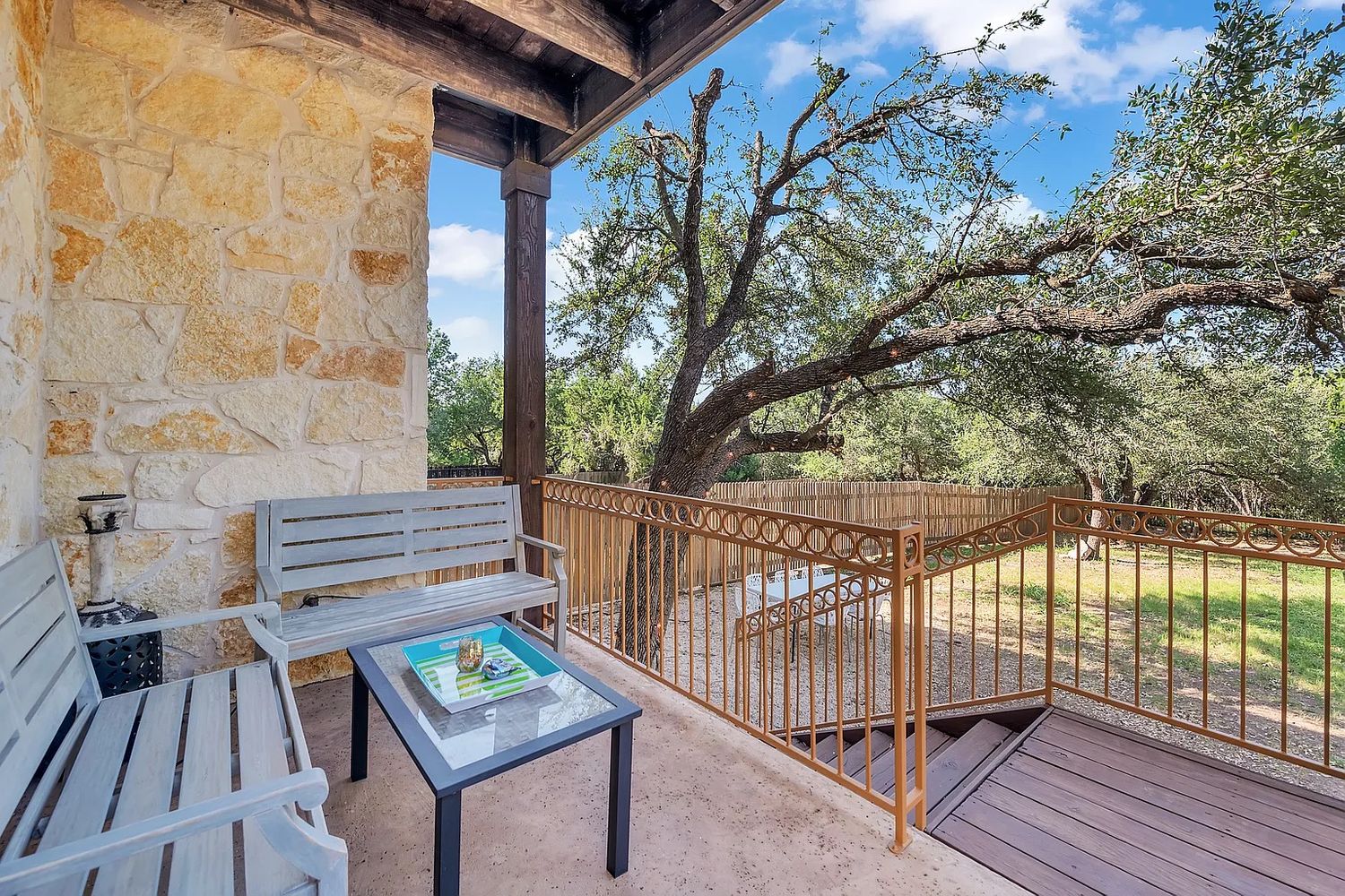 S Meadowlark St, Lakeway TX 78734 on Alcove