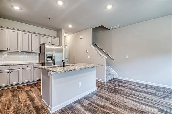 Bayrose Cir listing photo