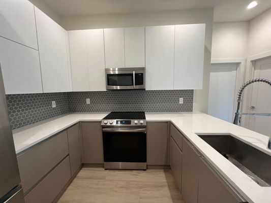 Custer Ave Se listing photo