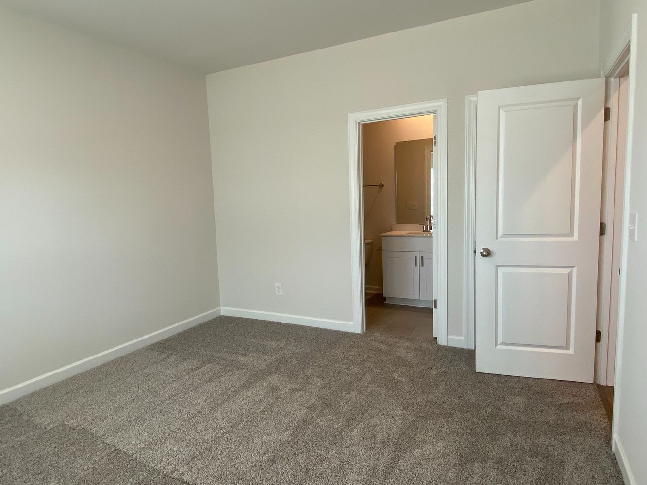 Co-living rooms at Tears Ln, Charlotte NC 28217 on Alcove