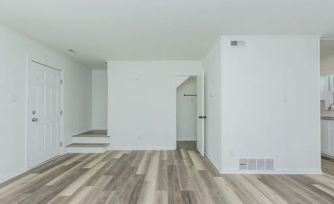 Greenbriar Rd listing photo