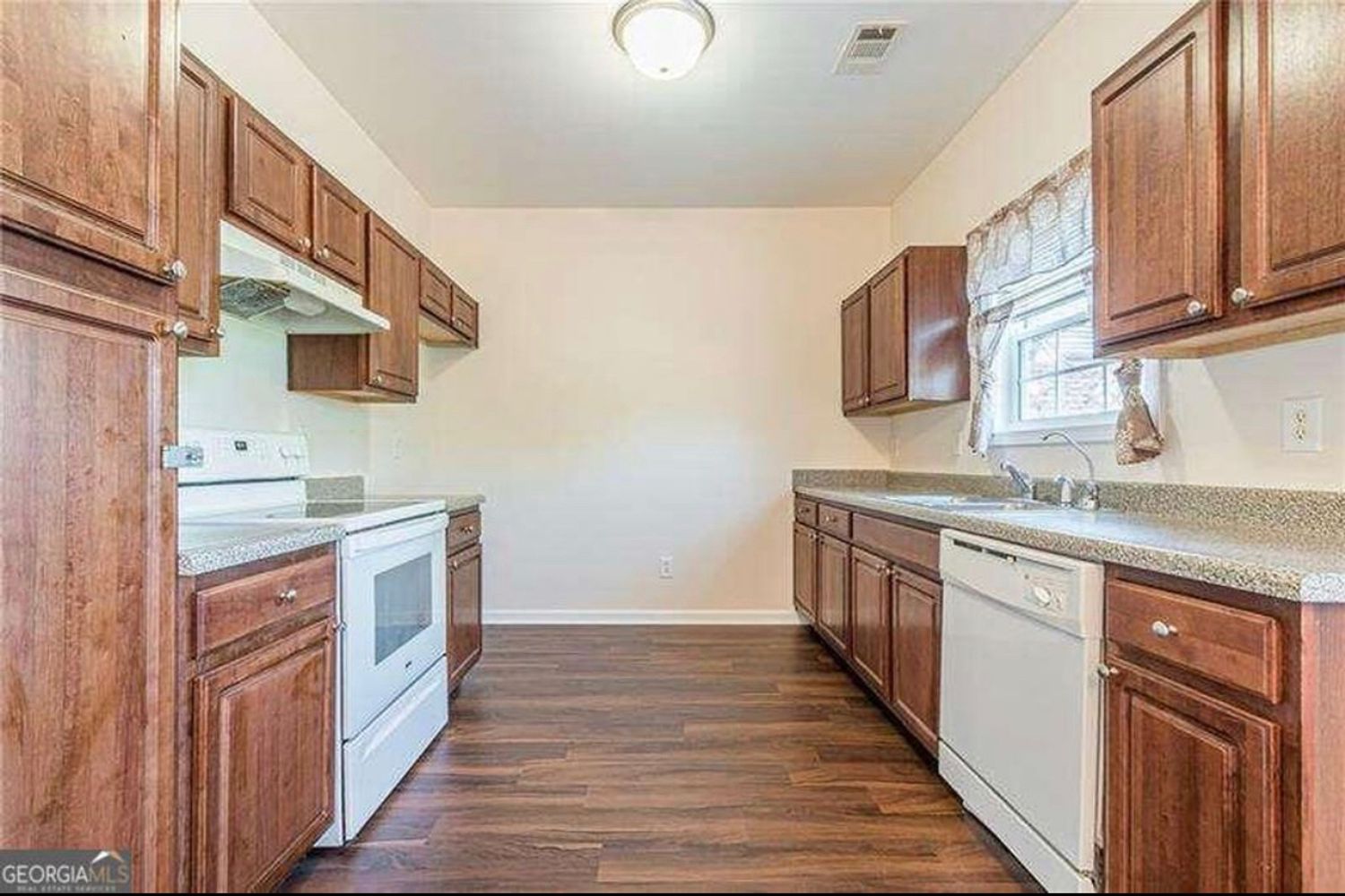 Pounds Dr, Tucker GA 30084 on Alcove