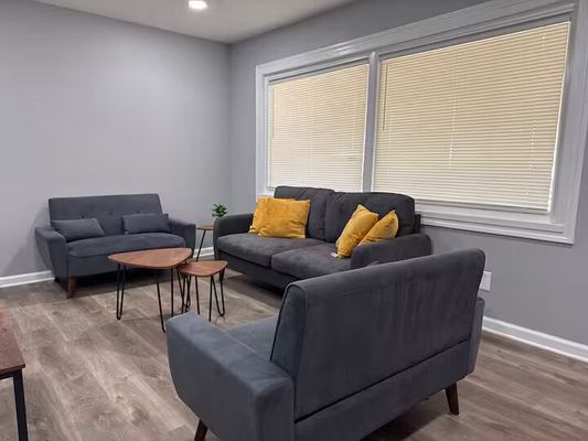 Denham St listing photo