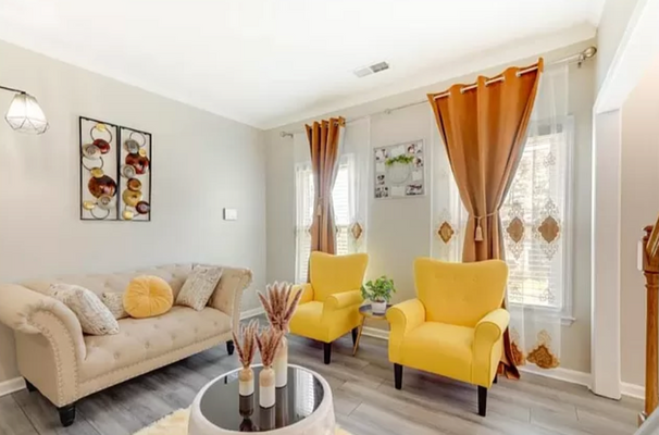 Woodstone Dr listing photo