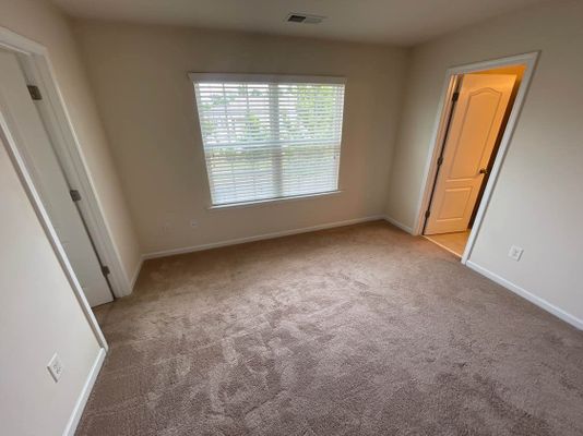 Agnew Dr, Charlotte, NC listing photo