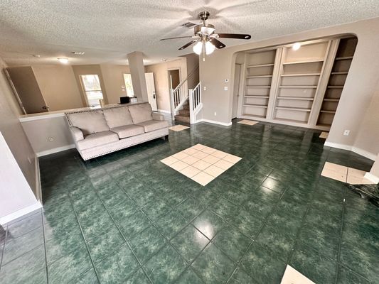 Heyerdahl Dr listing photo