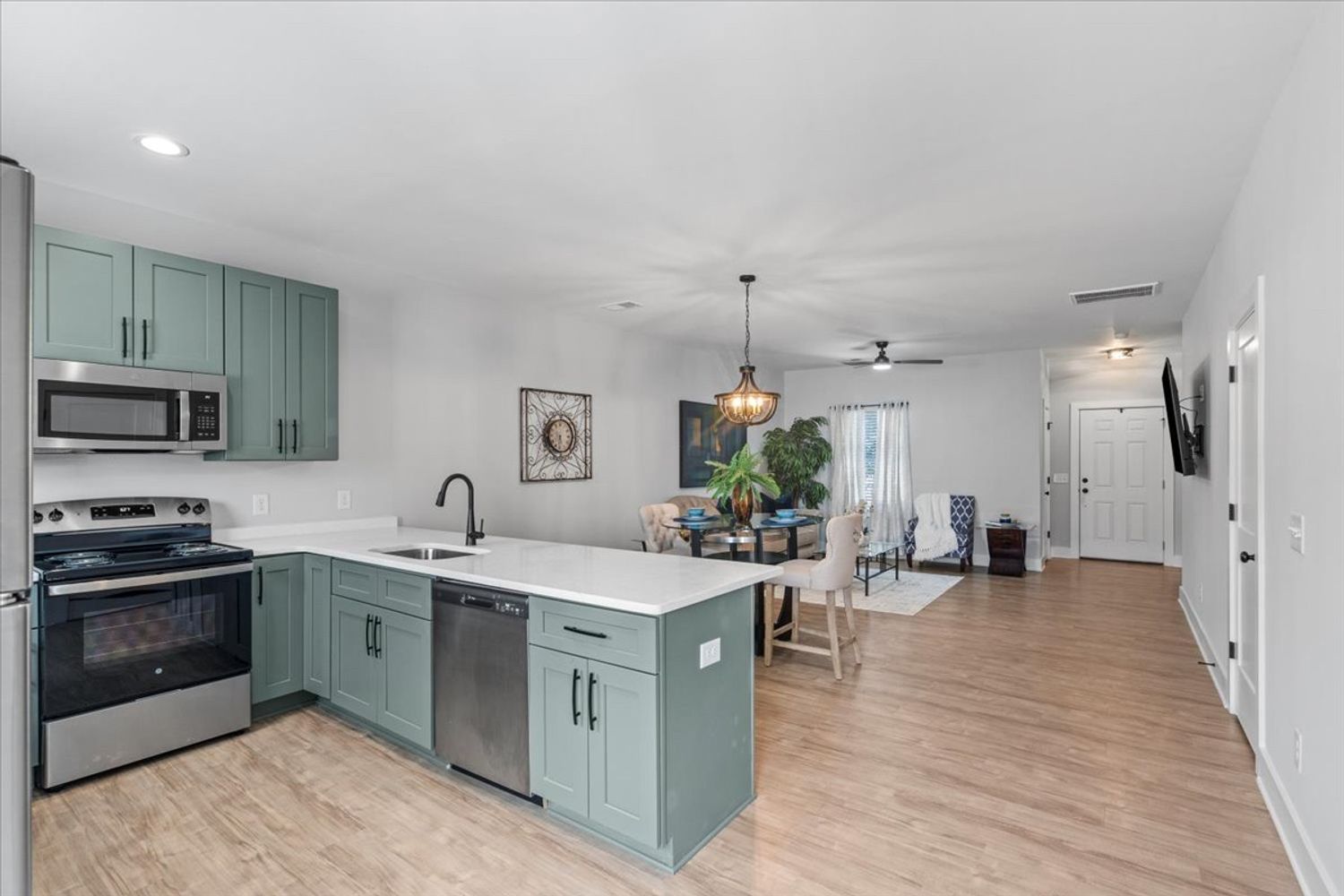 Freeze Ave NW, Concord NC 28025 on Alcove