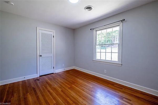 Kinnamon Rd listing photo