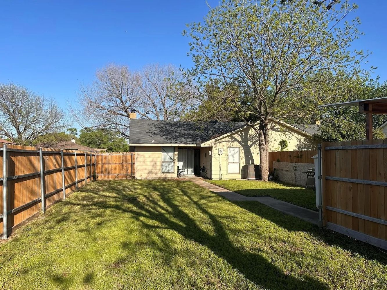 Santa Anna Dr, Garland TX 75042 on Alcove