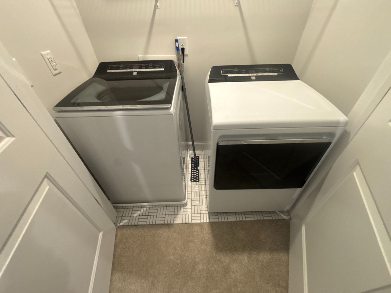 Old Grove Ln, Apex NC 27502 on Alcove