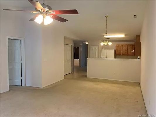 Ziegler Ln listing photo