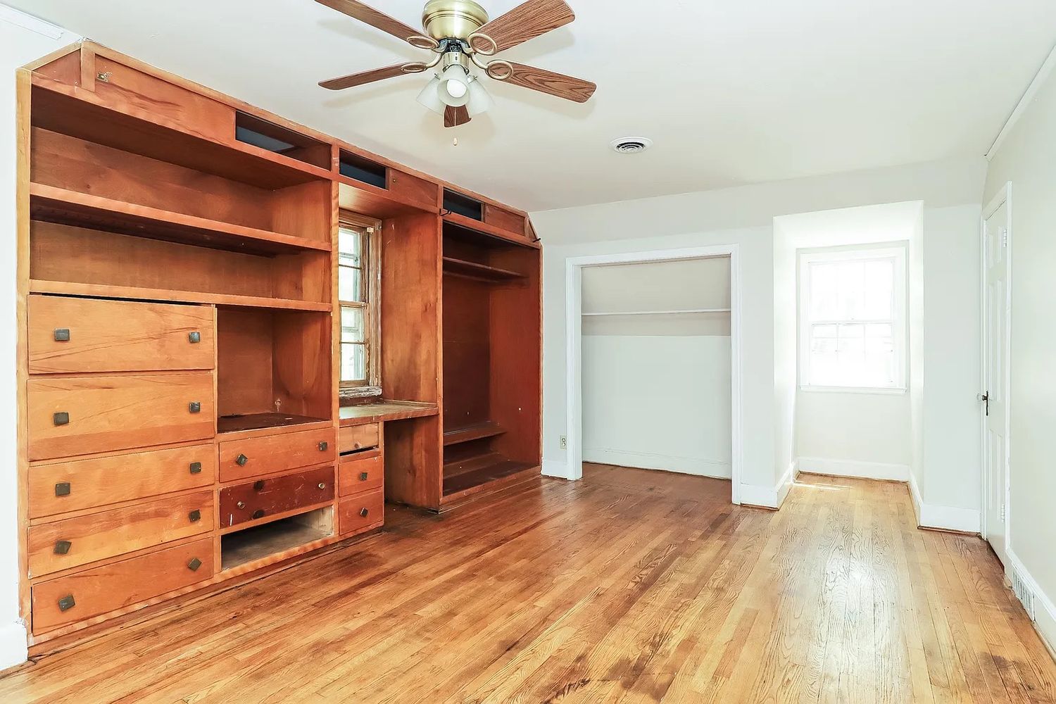 S Josephine Boyd St, Greensboro NC 27403 on Alcove