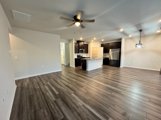 Bedrock Rd listing photo
