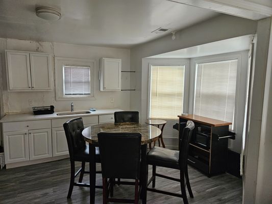 Whitaker Cir Nw listing photo
