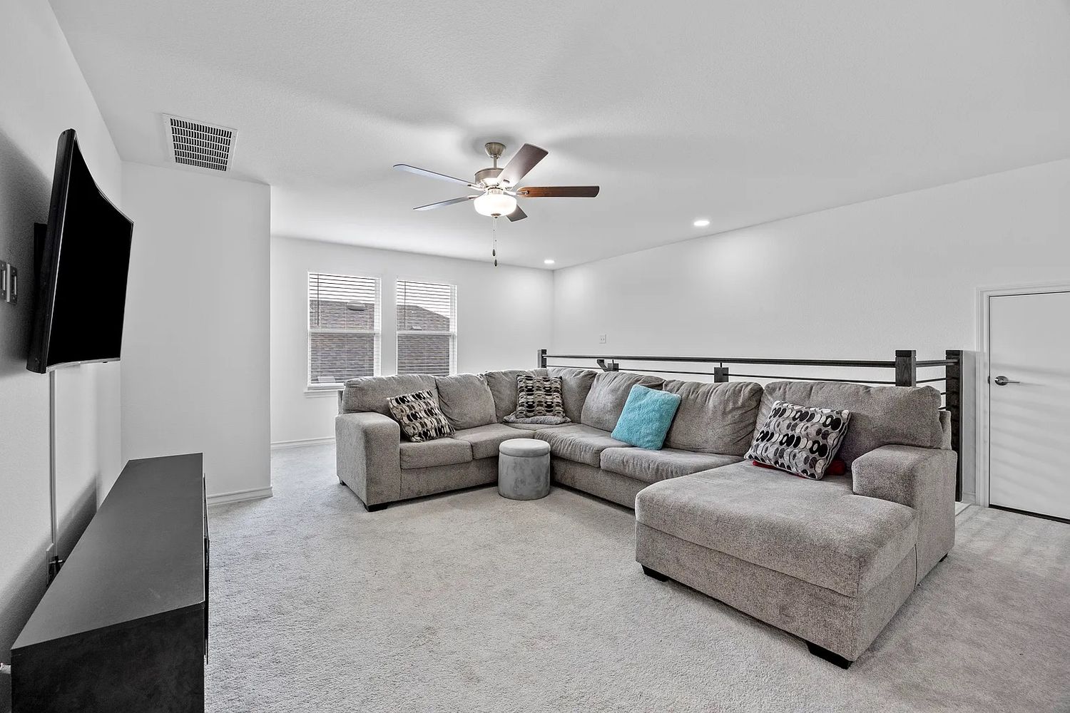 Doodle Ln, Hutto TX 78634 on Alcove