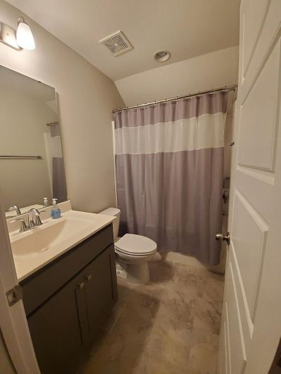 Metropolitan Dr listing photo