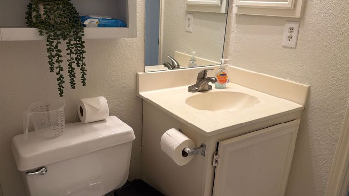 Bandera St listing photo