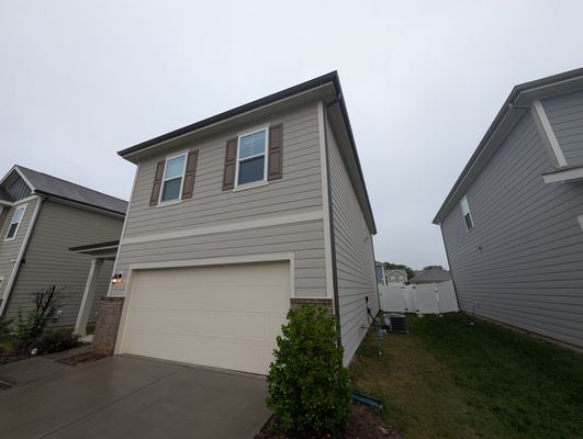 Eastcott Ave listing photo