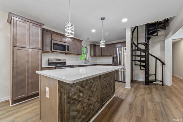 Buckingham Rd listing photo